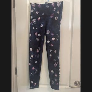 PELOTON WOMEN’S WITH LEGGINGS SIZE MEDIUM